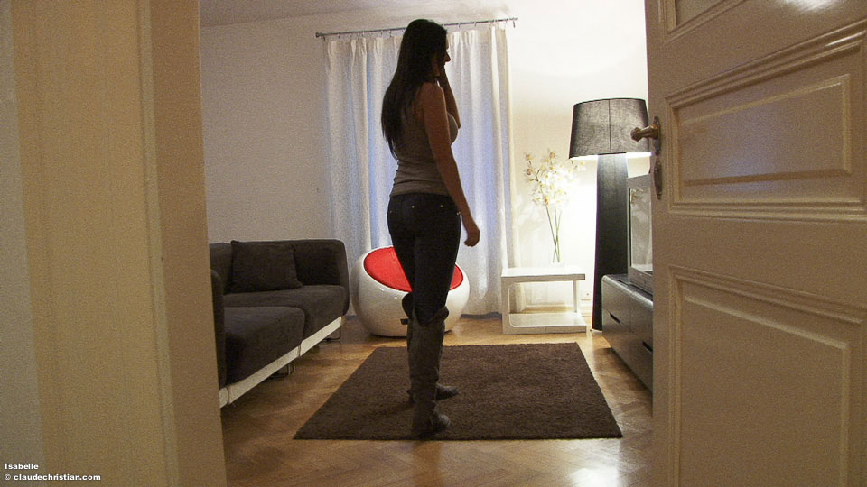 Amateur cunt in pantyhose and heels