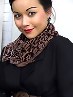 UK lady in high heels and pantyhose