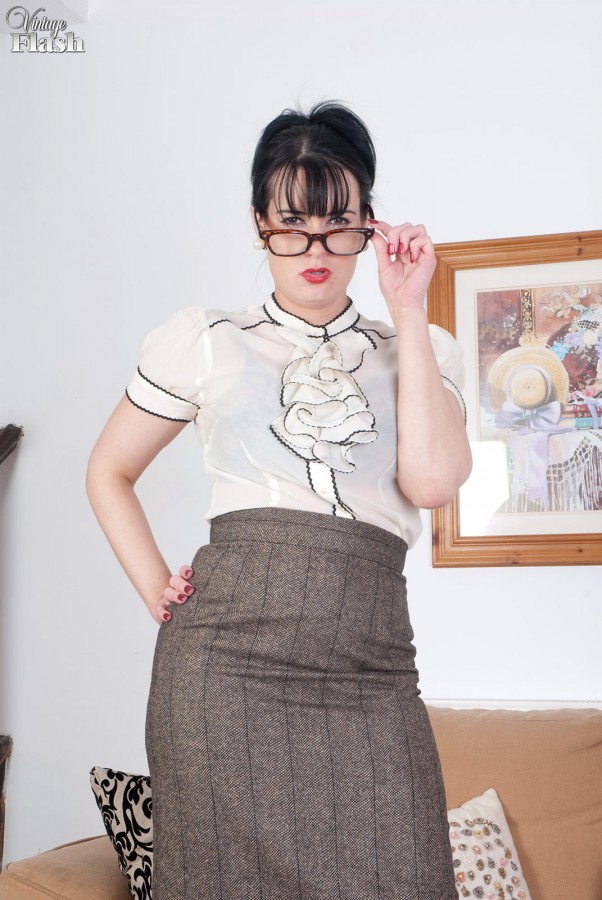 Amateur english teen in ff stockings